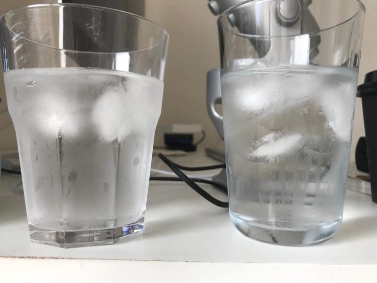 Why Does Ice Melt Faster On Aluminum than Plastic? EXPLAINED