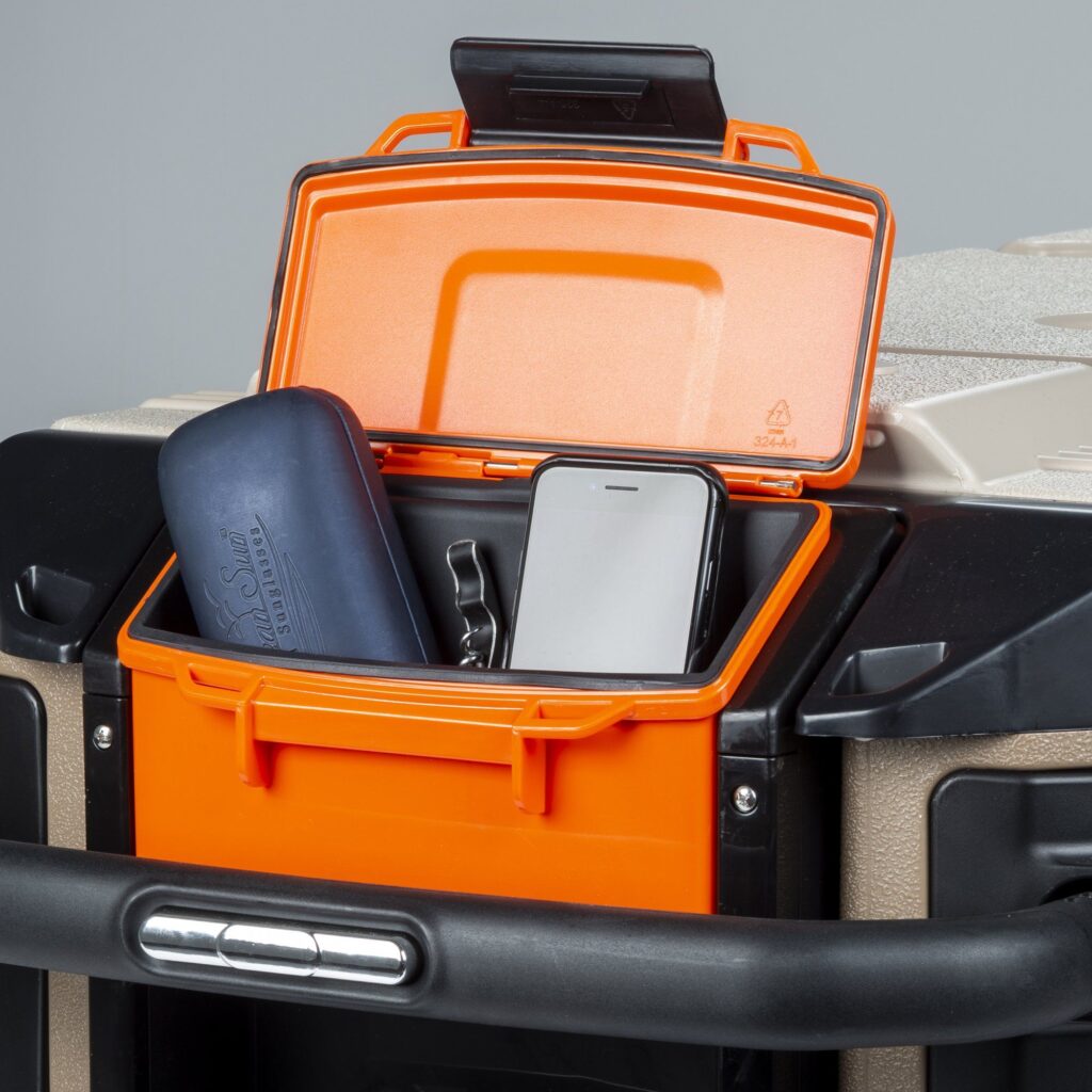 iglootrailmatecoolerdryaccessorybox Hunting Waterfalls