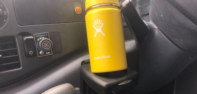 hydroflask cup holder car