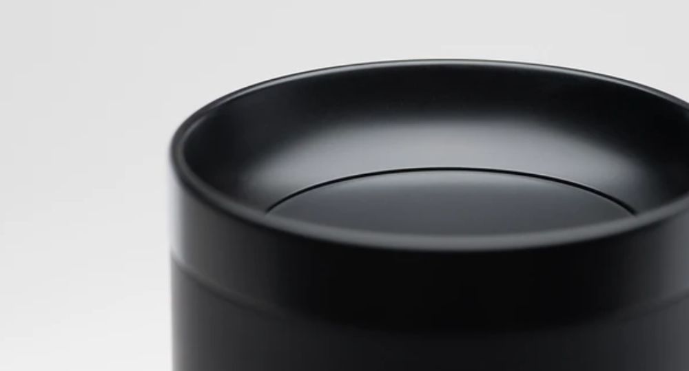 https://huntingwaterfalls.com/wp-content/uploads/2020/07/ember-heated-travel-mug-lid.jpg