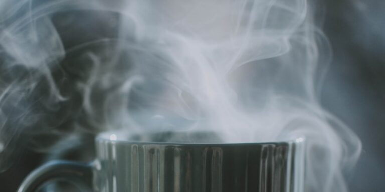 19 Different Ways To Keep Drinks Warm Outside For Hours