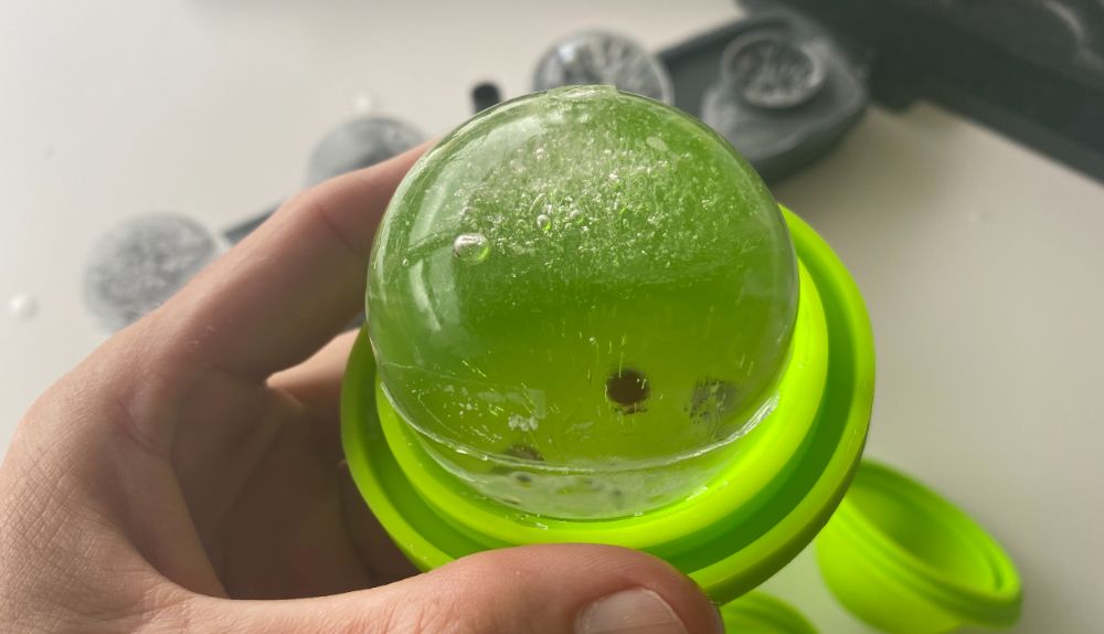 Berlinzo Clear Ice Ball Maker - Review and Ice Ball Test 