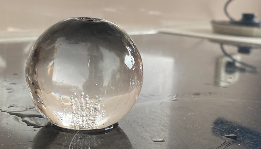 Ice Baller which can make spherical ice that is extremely transparent and  difficult to melt - GIGAZINE