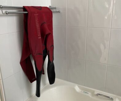15 Genius Ways To Dry A Wetsuit Super Fast