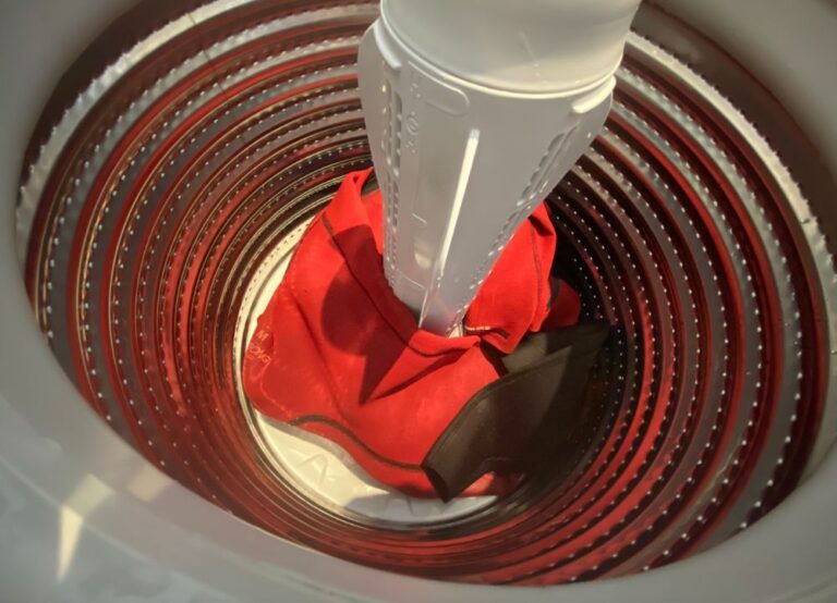 Can You Put A Wetsuit In The Washing Machine?