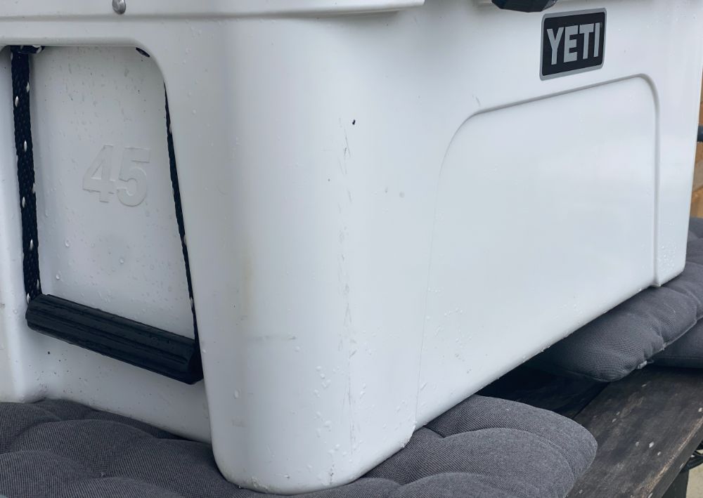 how-to-remove-fix-scratches-on-a-yeti-cooler