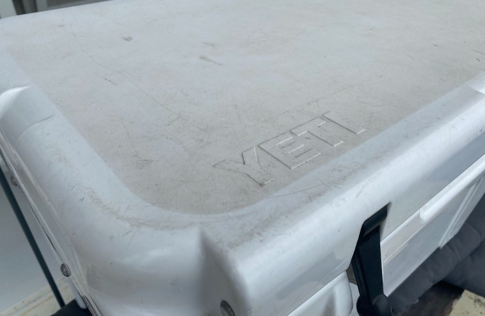 How to clean a white sales yeti cooler