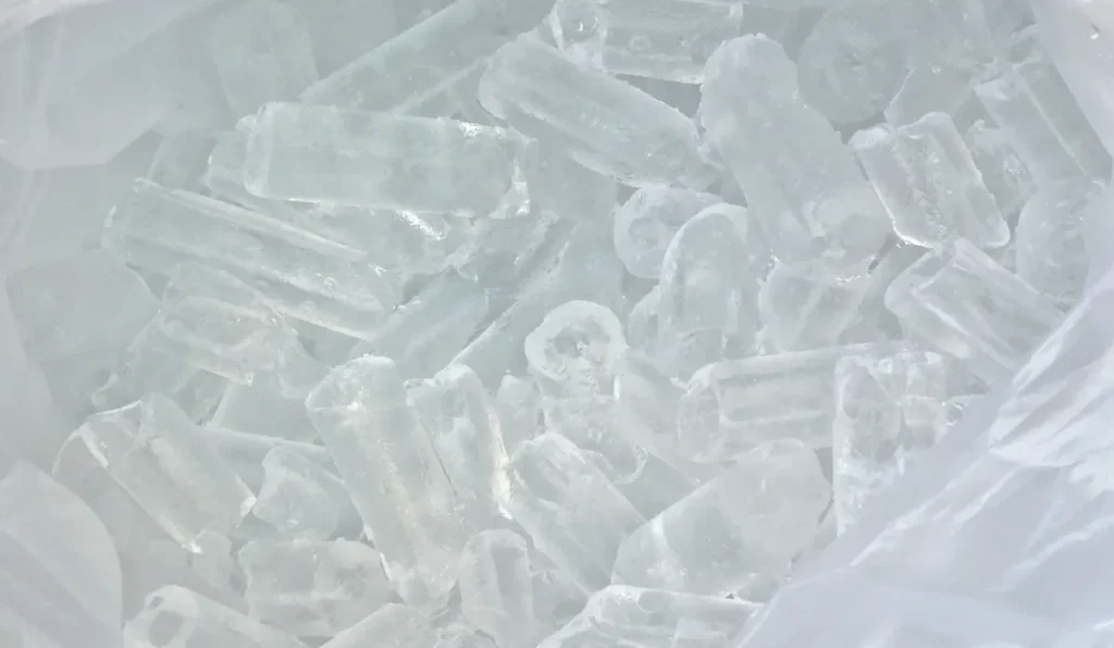 The 13 Different Shapes of Ice Cubes [Explained]