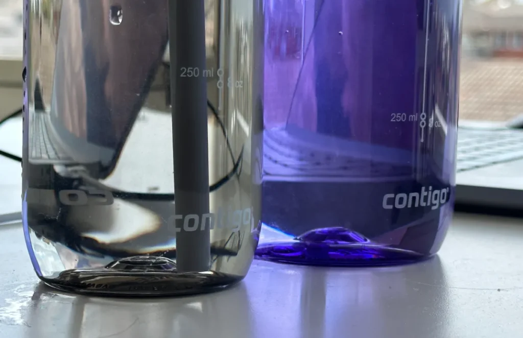 https://huntingwaterfalls.com/wp-content/uploads/2022/11/plstic-contigo-water-bottles-close-up-filled-with-water-1024x662.webp